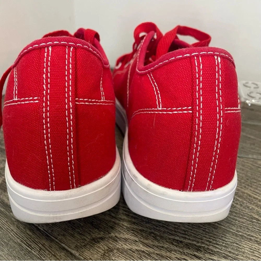 Heelys Red Sneakers with White Logo. Size 7.Skate shoes. Used- has marks.